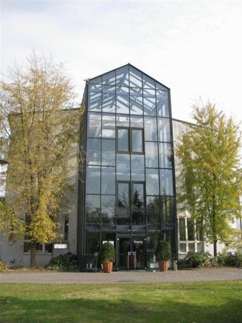 Hotel Sportpark Bad Nauheim Extérieur photo